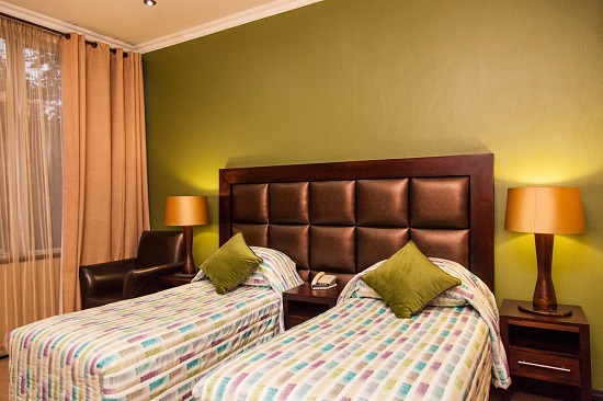 Badplaas, A Forever Resort: 2-Sleeper Wheelchair Friendly Hotel Room (2 single beds)